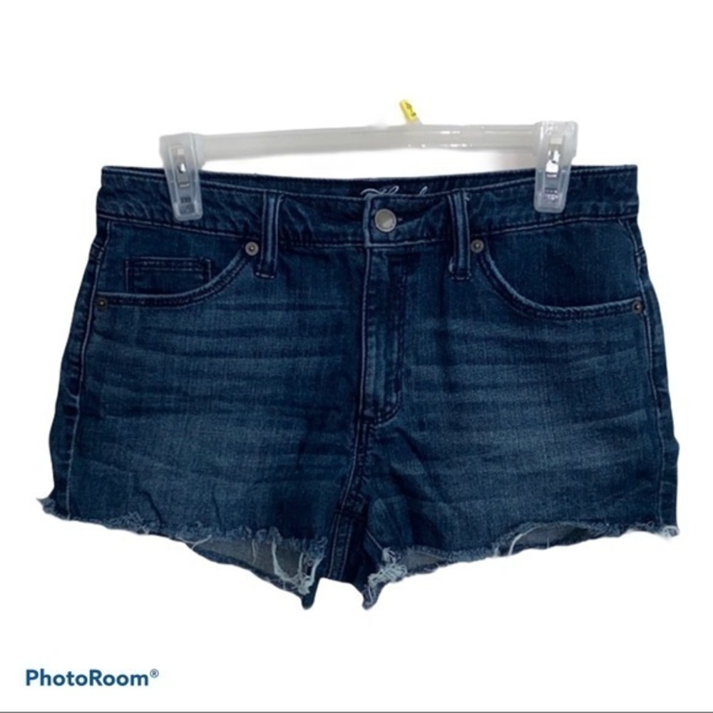 5/$30 π Universalβ thread high rise denim shorts womenβs size 6